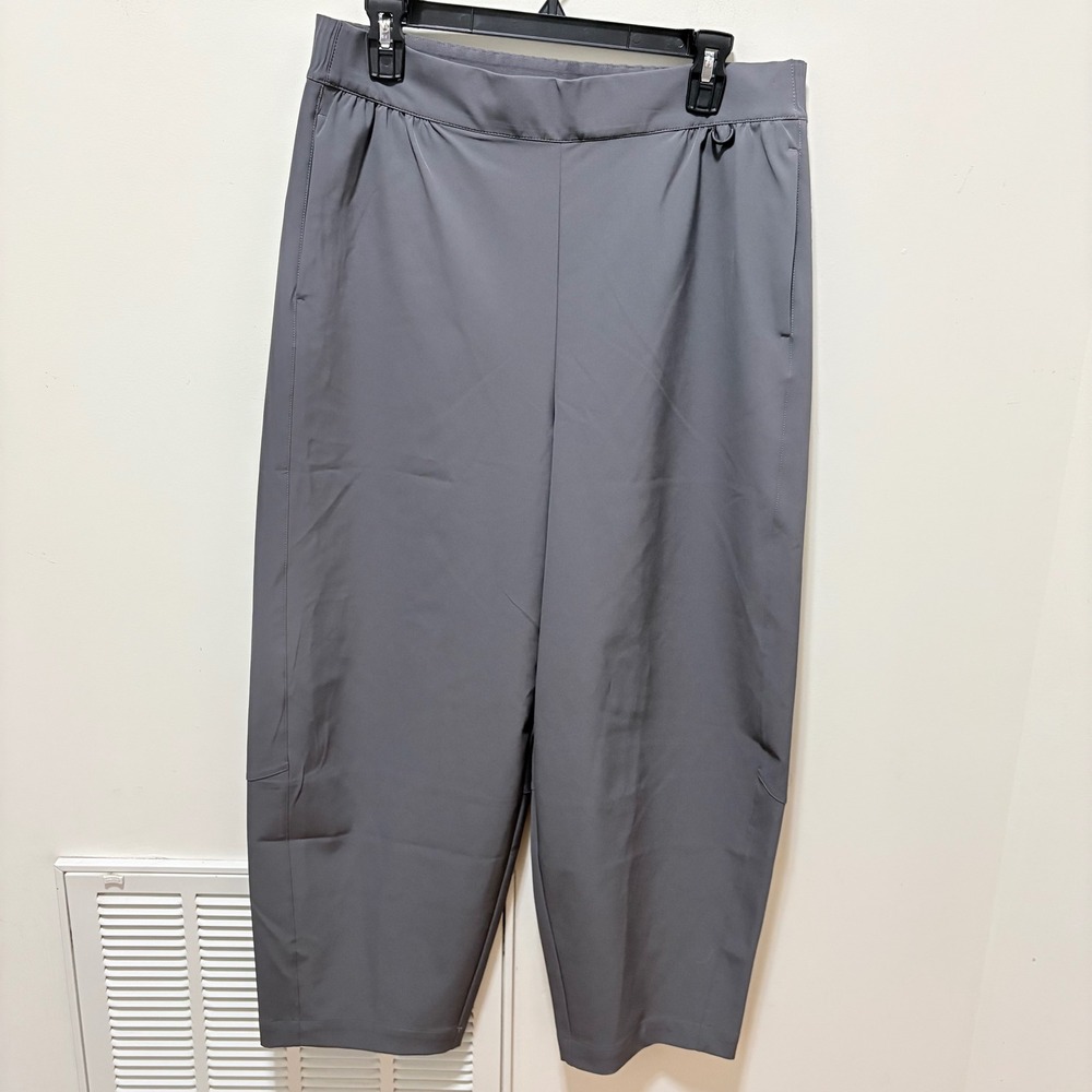 Nike Dri-FIT 24.7 Barrel leg Cropped Pants Women Grey Large stretch high waist